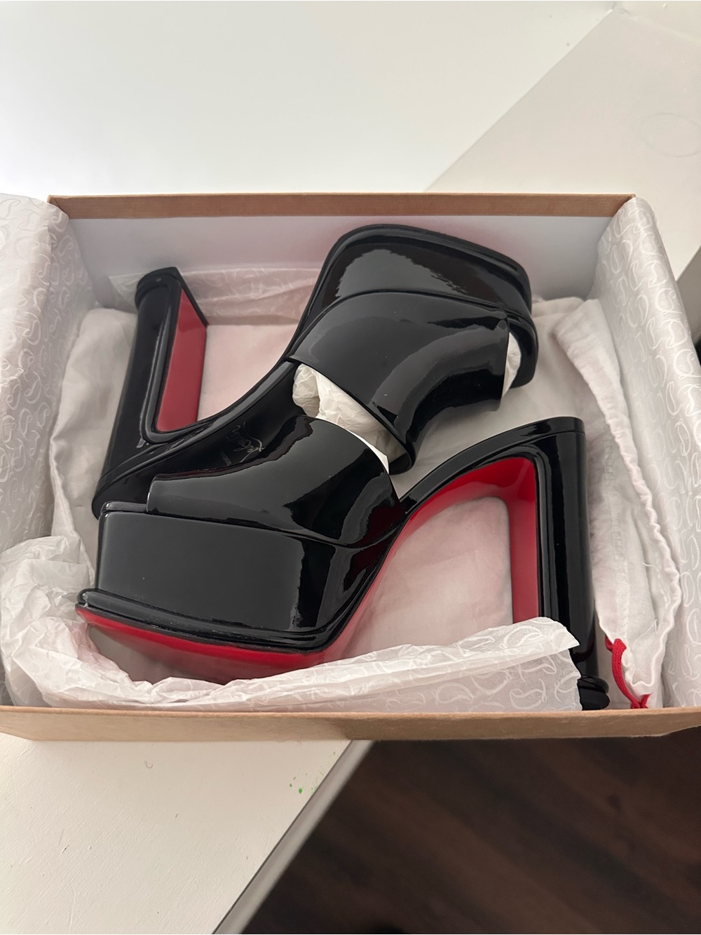 Authentic Christian Louboutin Amali Mule Alta 130mm
